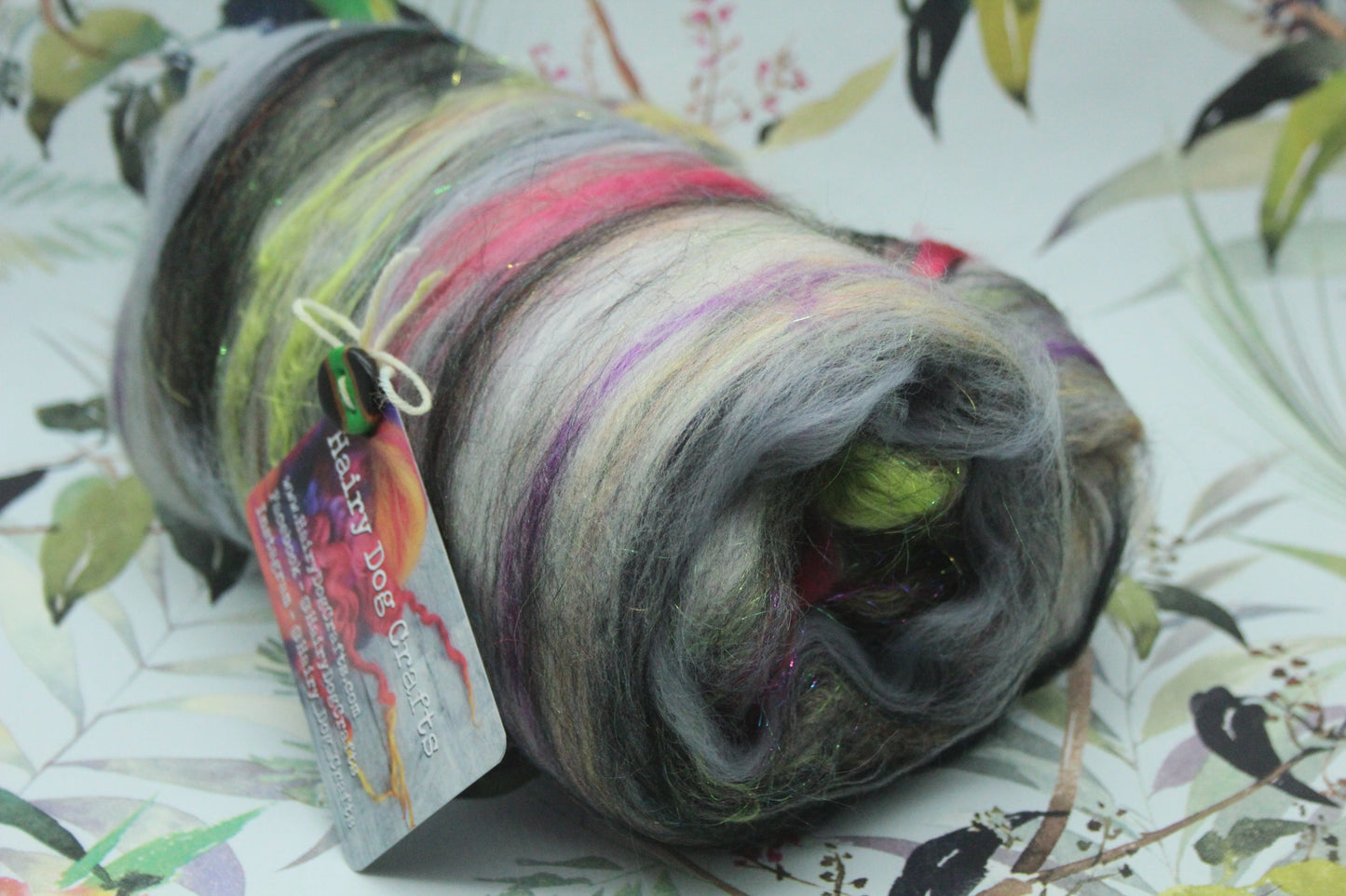 Merino Art Batt - White Grey Black - 84 grams 2.9 oz - Wool for felting, spinning and weaving