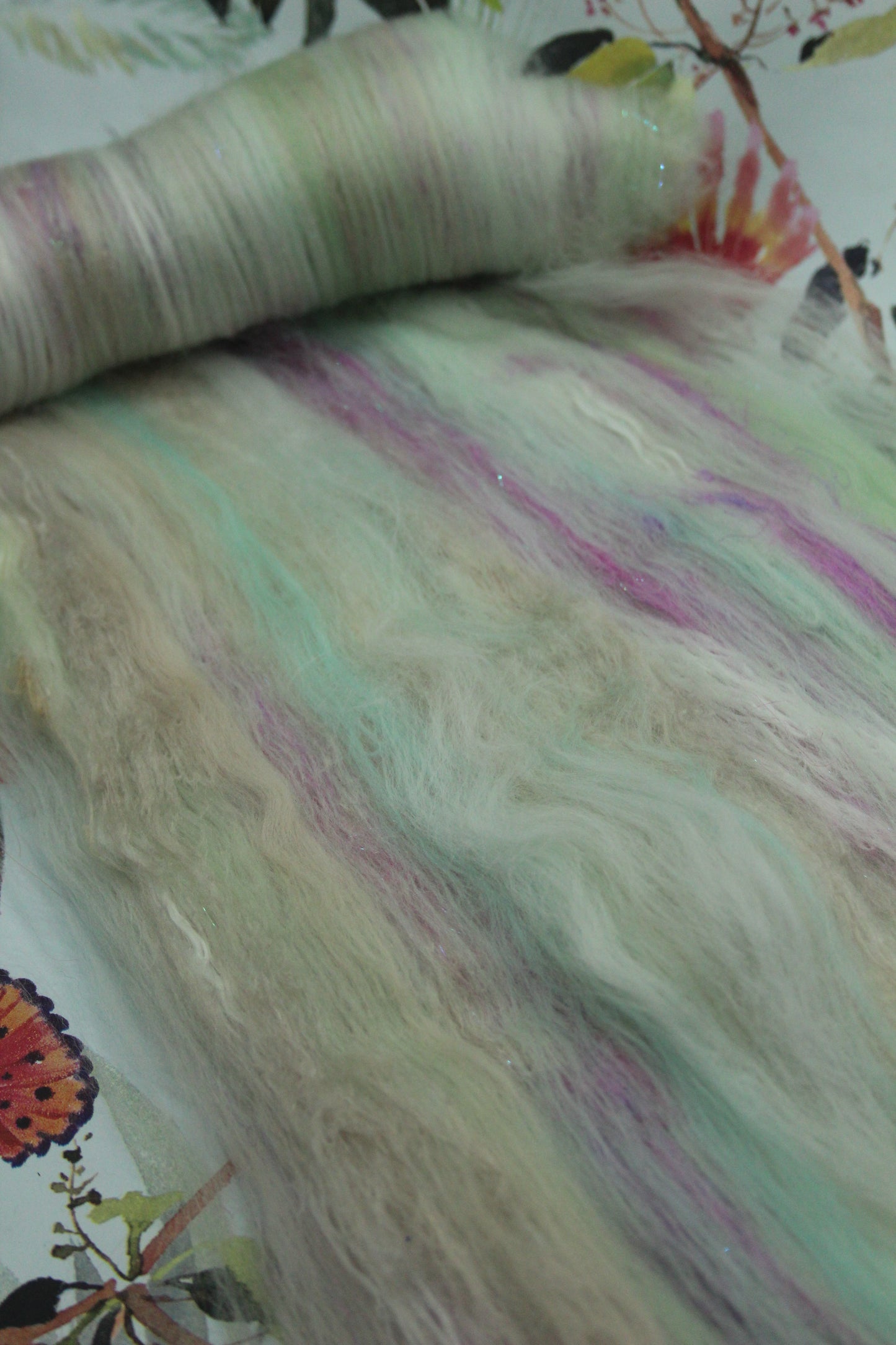 Merino Art Batt - White Aqua - 65 grams 2.2 oz - Wool for felting, spinning and weaving