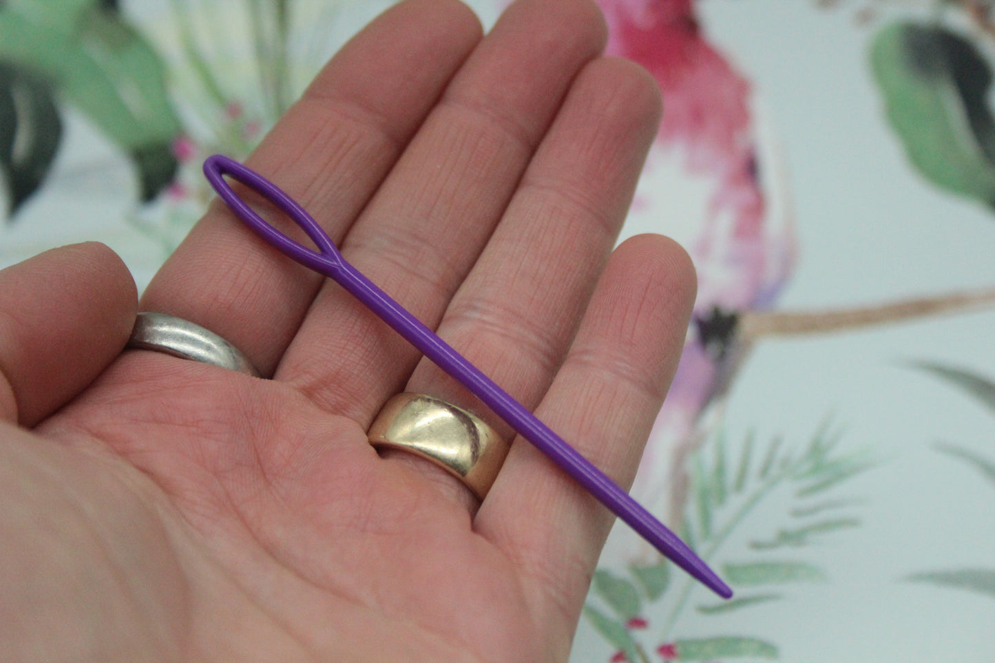 Purple Plastic Tapestry Needle 9cm