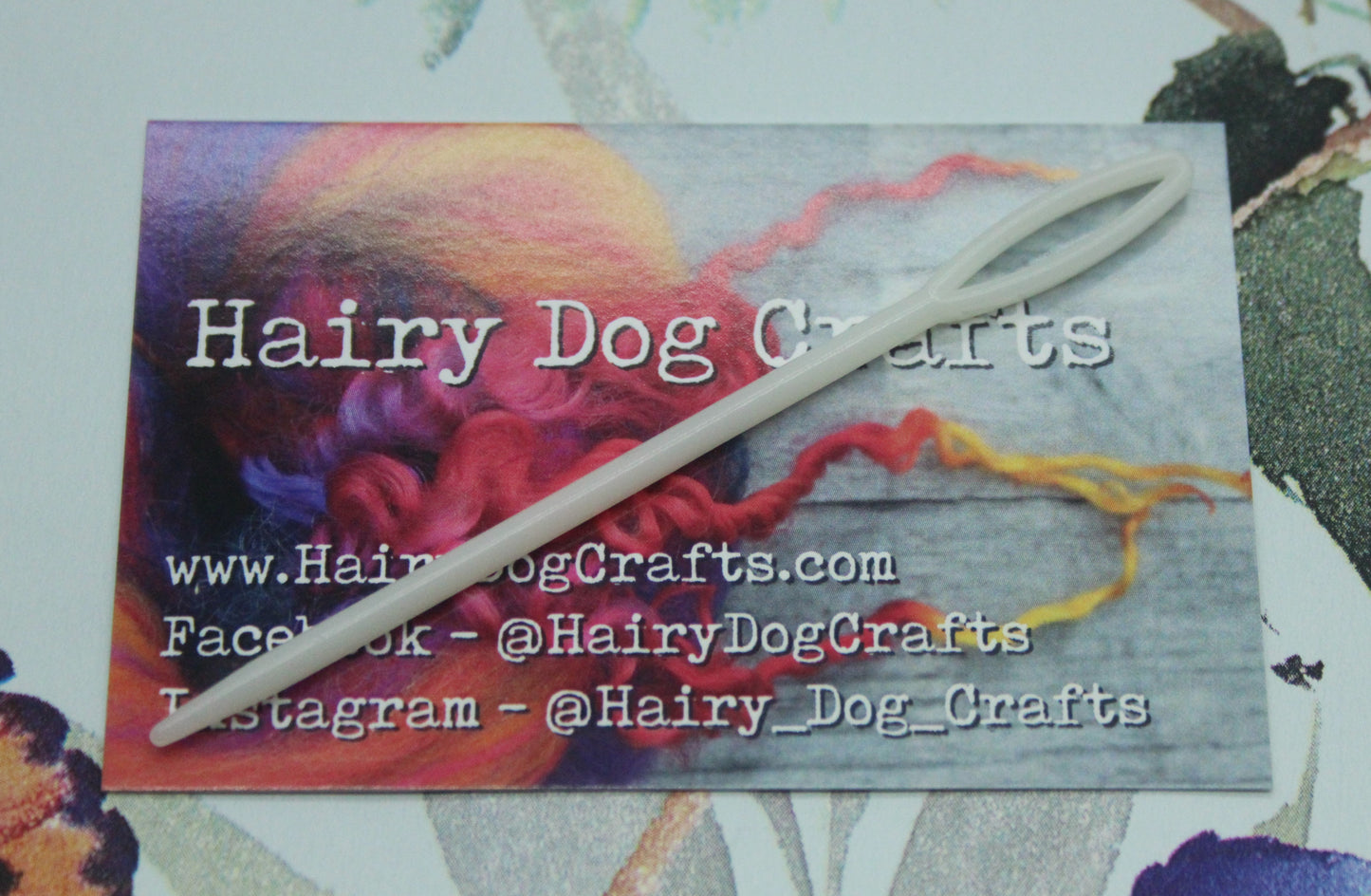 White Plastic Tapestry Needle 9cm