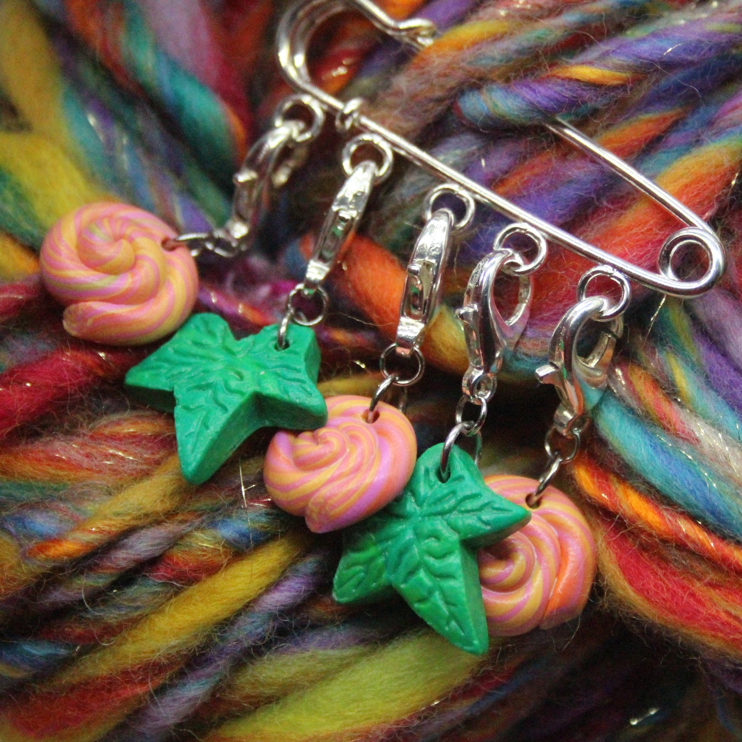 Stitch Keepers - Set of 5 - Leaves and swirls