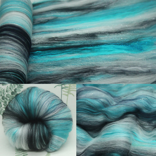 Merino Art Batt  - Black White Blue - 114 grams 4 oz - Wool for felting, spinning and weaving