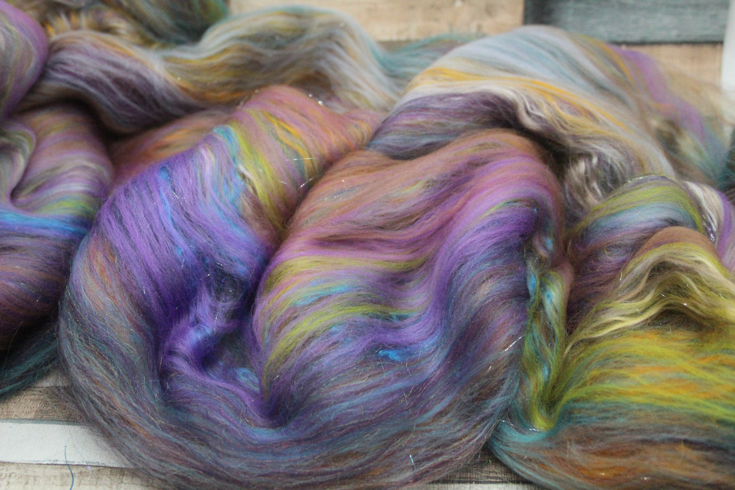 Merino Art Batt  - Green Purple Brown  -  56 grams 1.9 oz - 3 grams of locks - Wool for felting, spinning and weaving