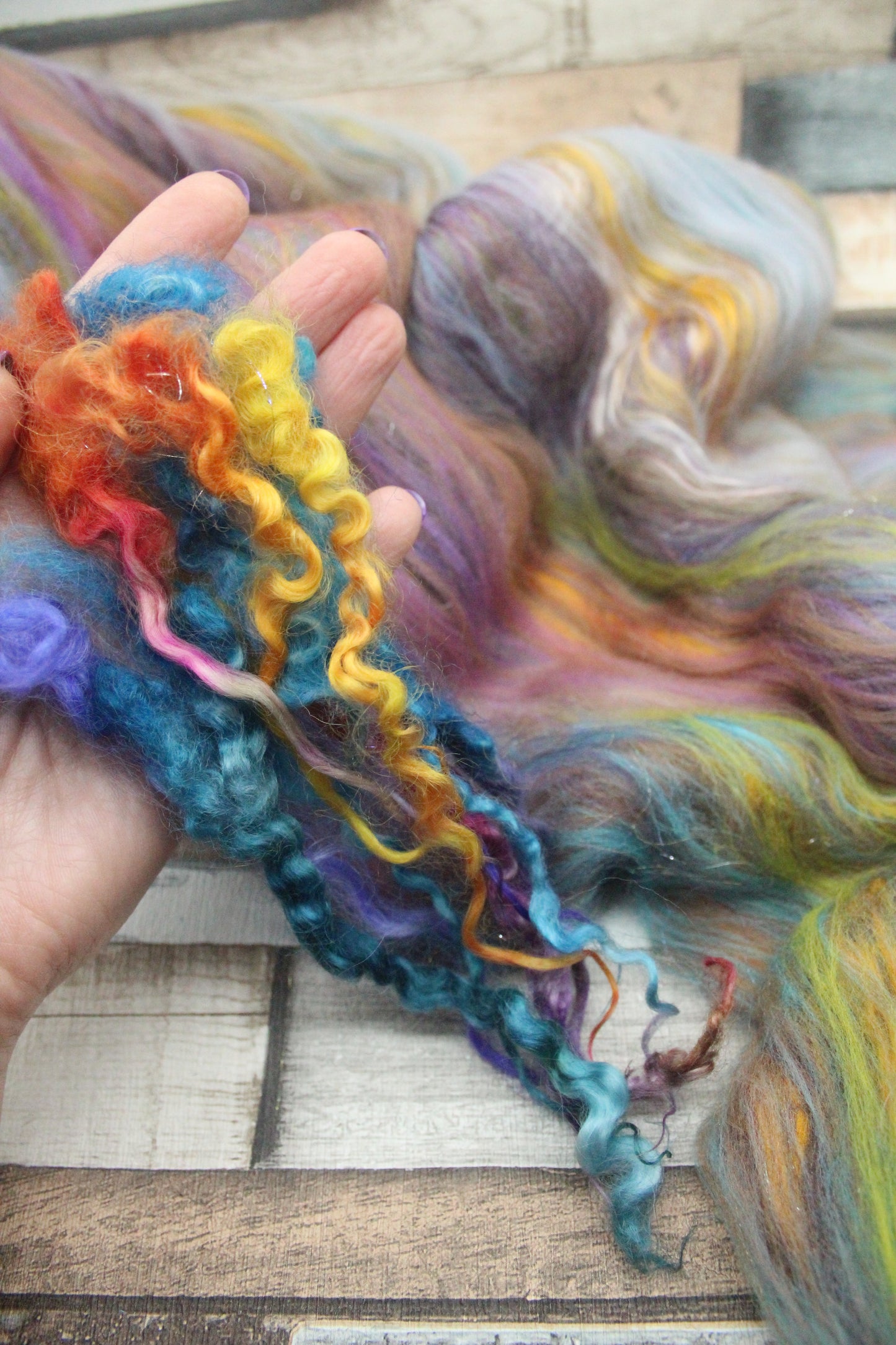 Merino Art Batt  - Green Purple Brown  -  56 grams 1.9 oz - 3 grams of locks - Wool for felting, spinning and weaving