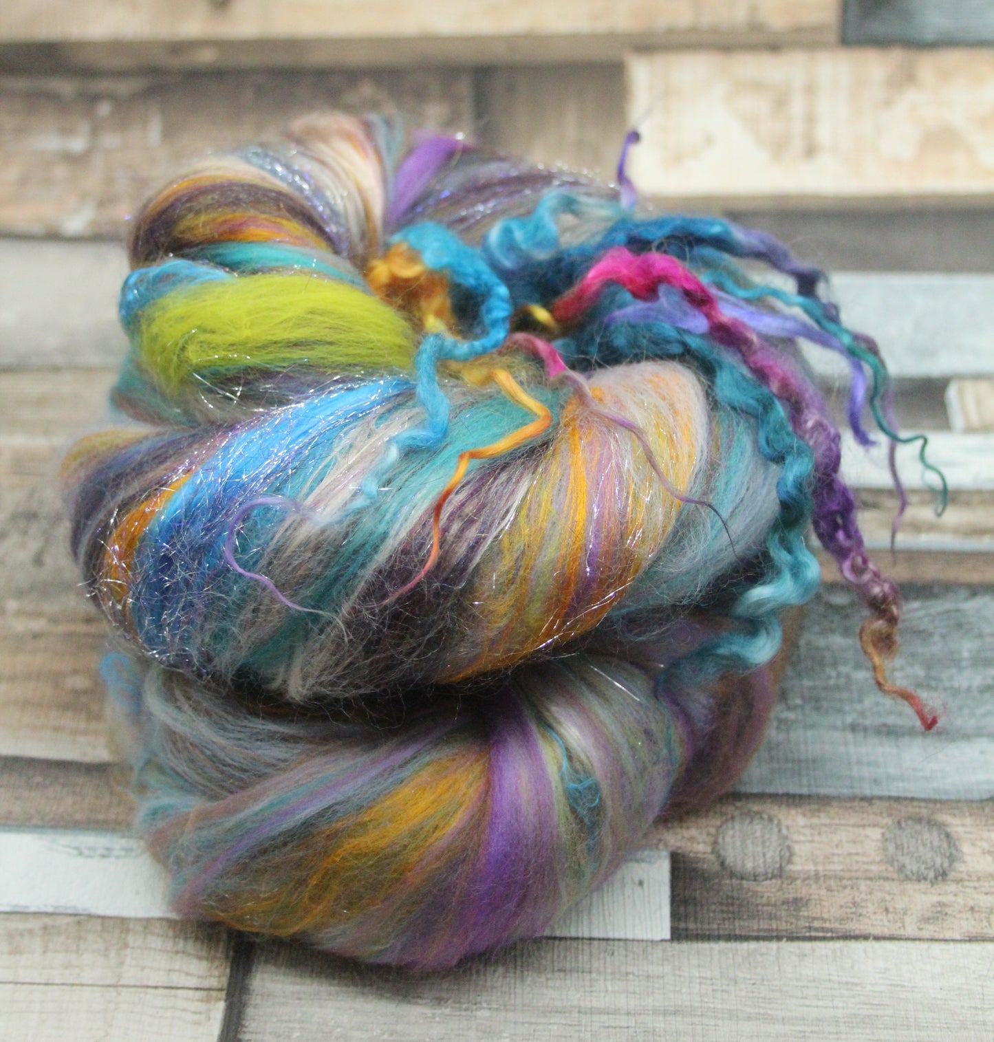 Merino Art Batt  - Green Purple Brown  -  56 grams 1.9 oz - 3 grams of locks - Wool for felting, spinning and weaving