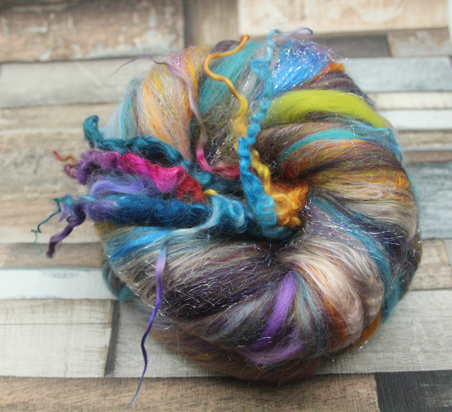 Merino Art Batt  - Green Purple Brown  -  56 grams 1.9 oz - 3 grams of locks - Wool for felting, spinning and weaving