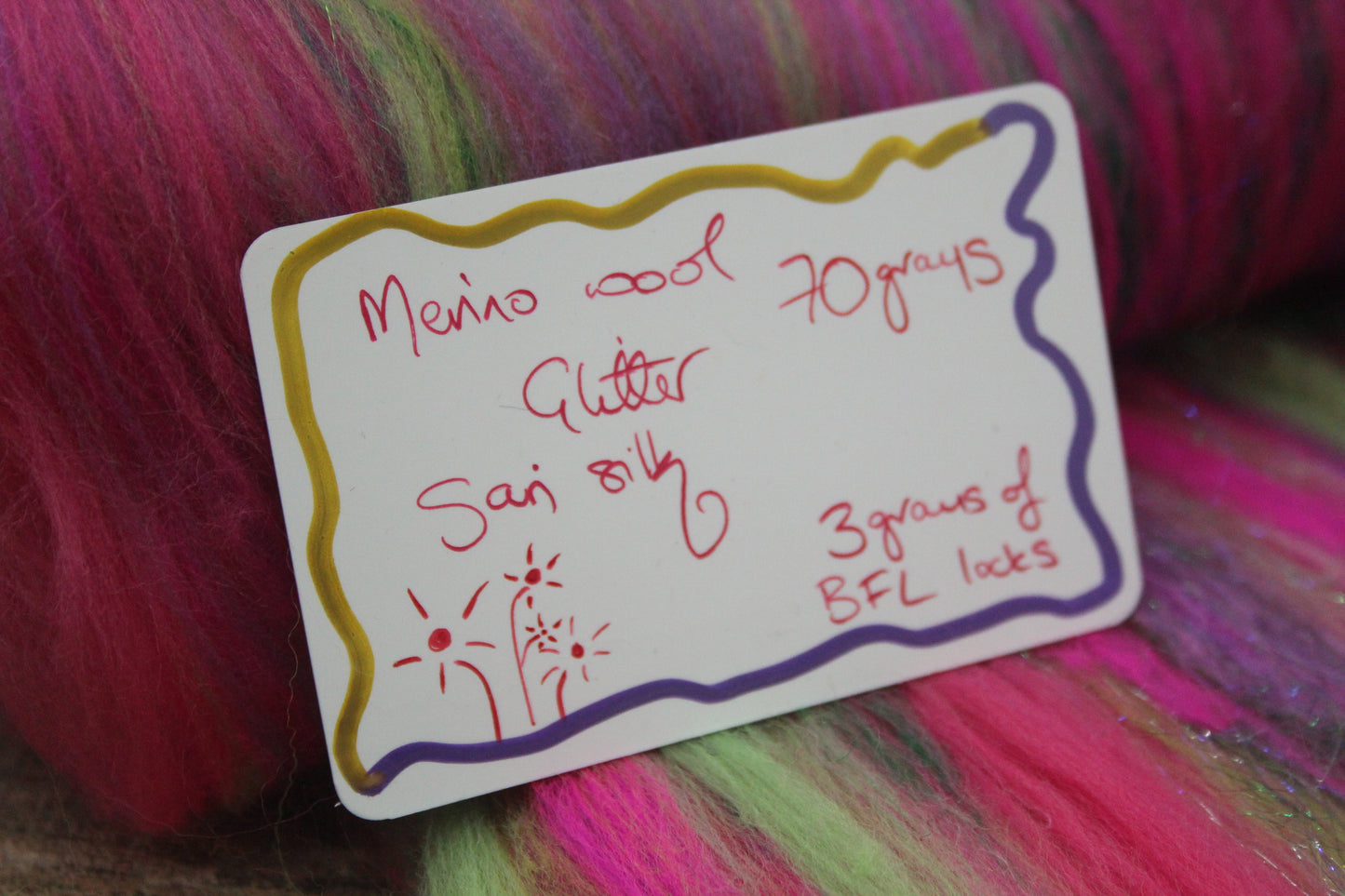 Merino Art Batt  - Green Pink  -  70 grams 2.4 oz - 3 grams of locks - Wool for felting, spinning and weaving