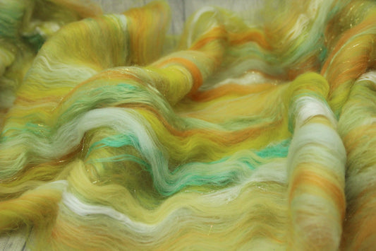Merino Art Batt  - Green Yellow  -  41 grams 1.4 oz - Wool for felting, spinning and weaving