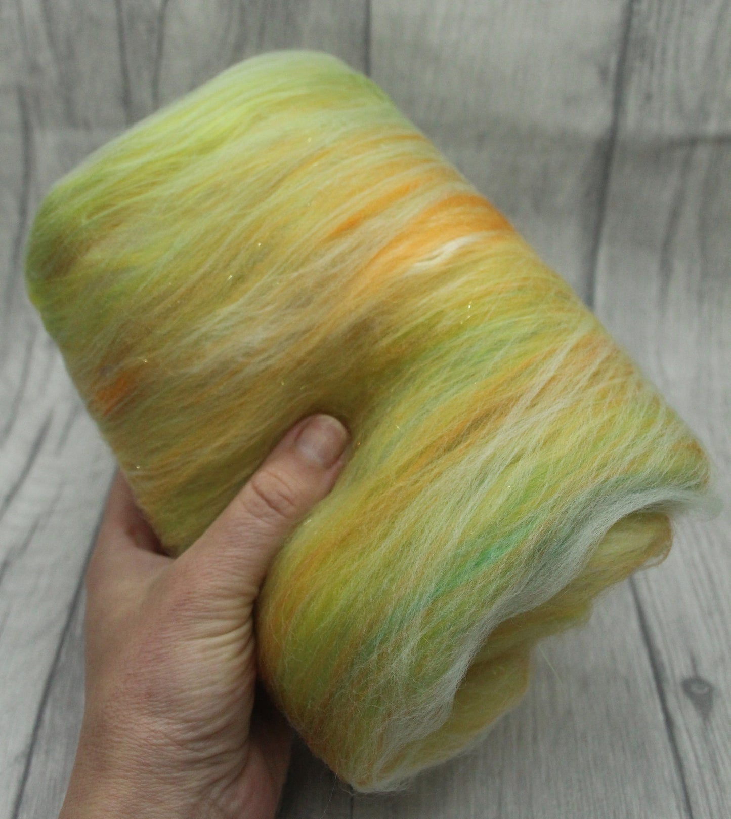 Merino Art Batt  - Green Yellow  -  41 grams 1.4 oz - Wool for felting, spinning and weaving
