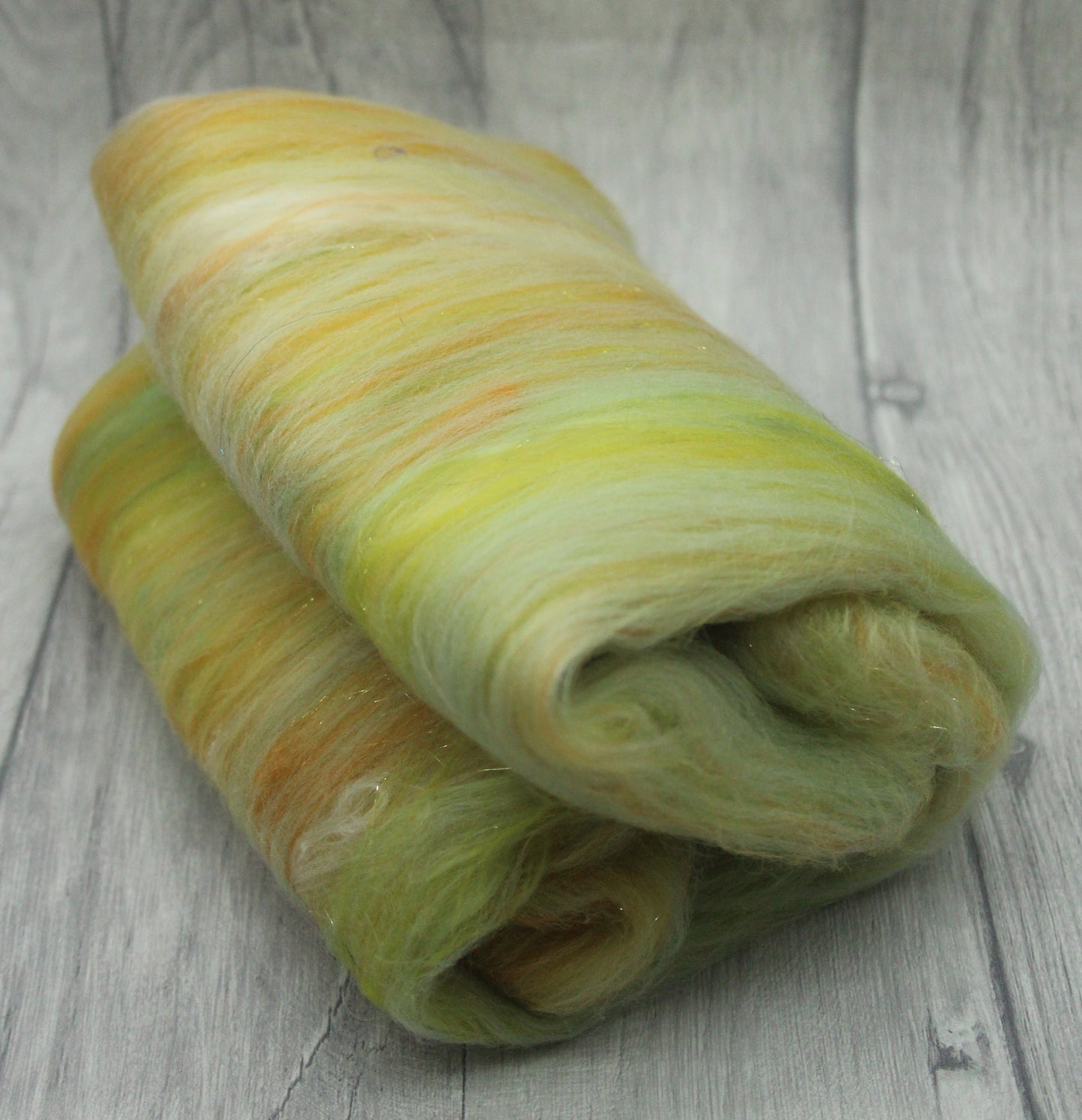 Merino Art Batt  - Green Yellow  -  41 grams 1.4 oz - Wool for felting, spinning and weaving