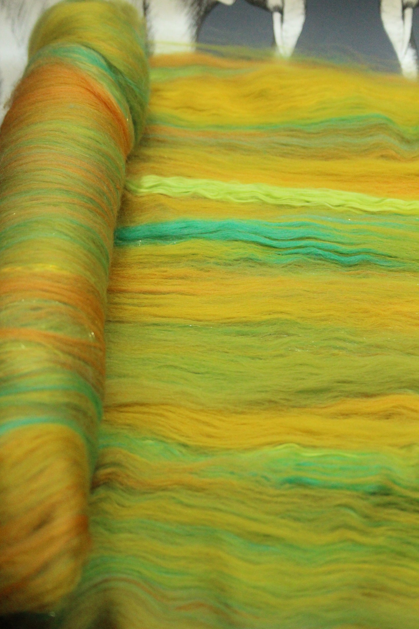 Merino Art Batt  - Yellow Green - 122 grams 4.3 oz - Wool for felting, spinning and weaving