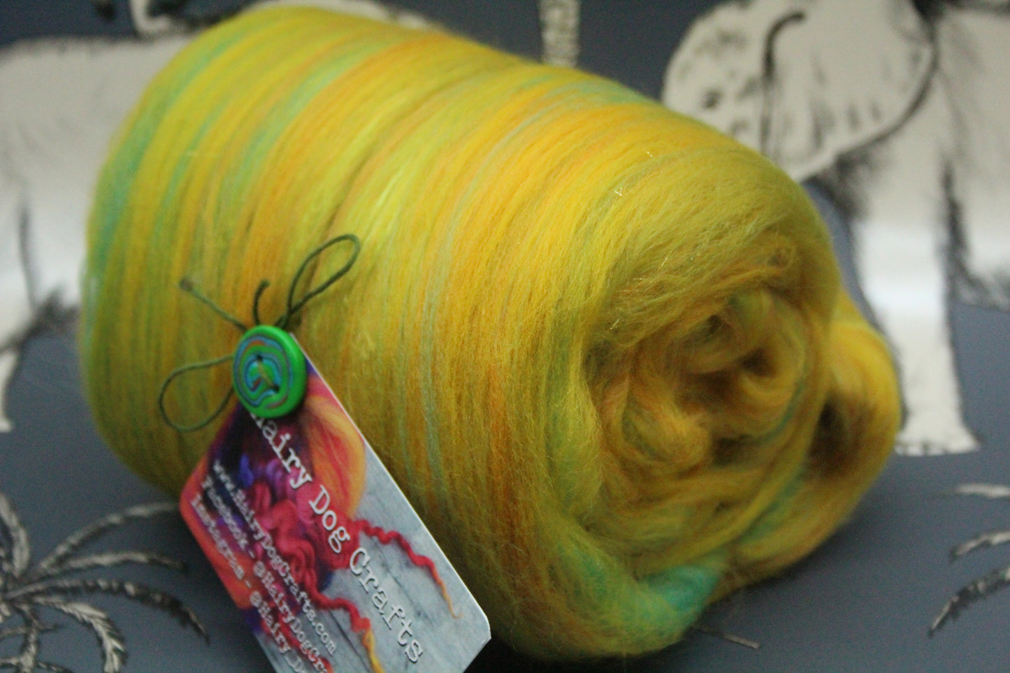 Merino Art Batt  - Yellow Green - 122 grams 4.3 oz - Wool for felting, spinning and weaving