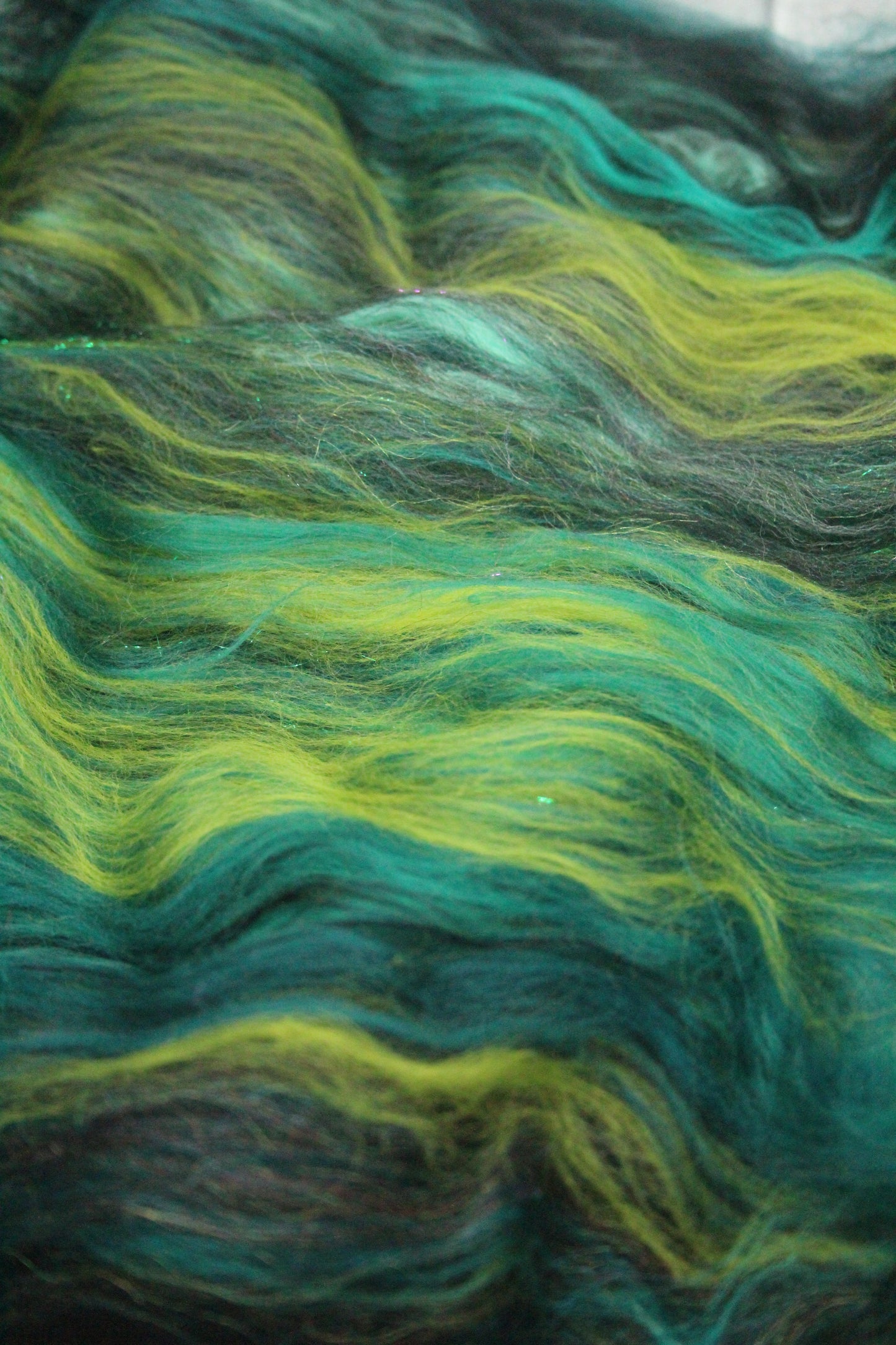 Merino Art Batt  - Green Black - 65 grams 2.2 oz - Wool for felting, spinning and weaving