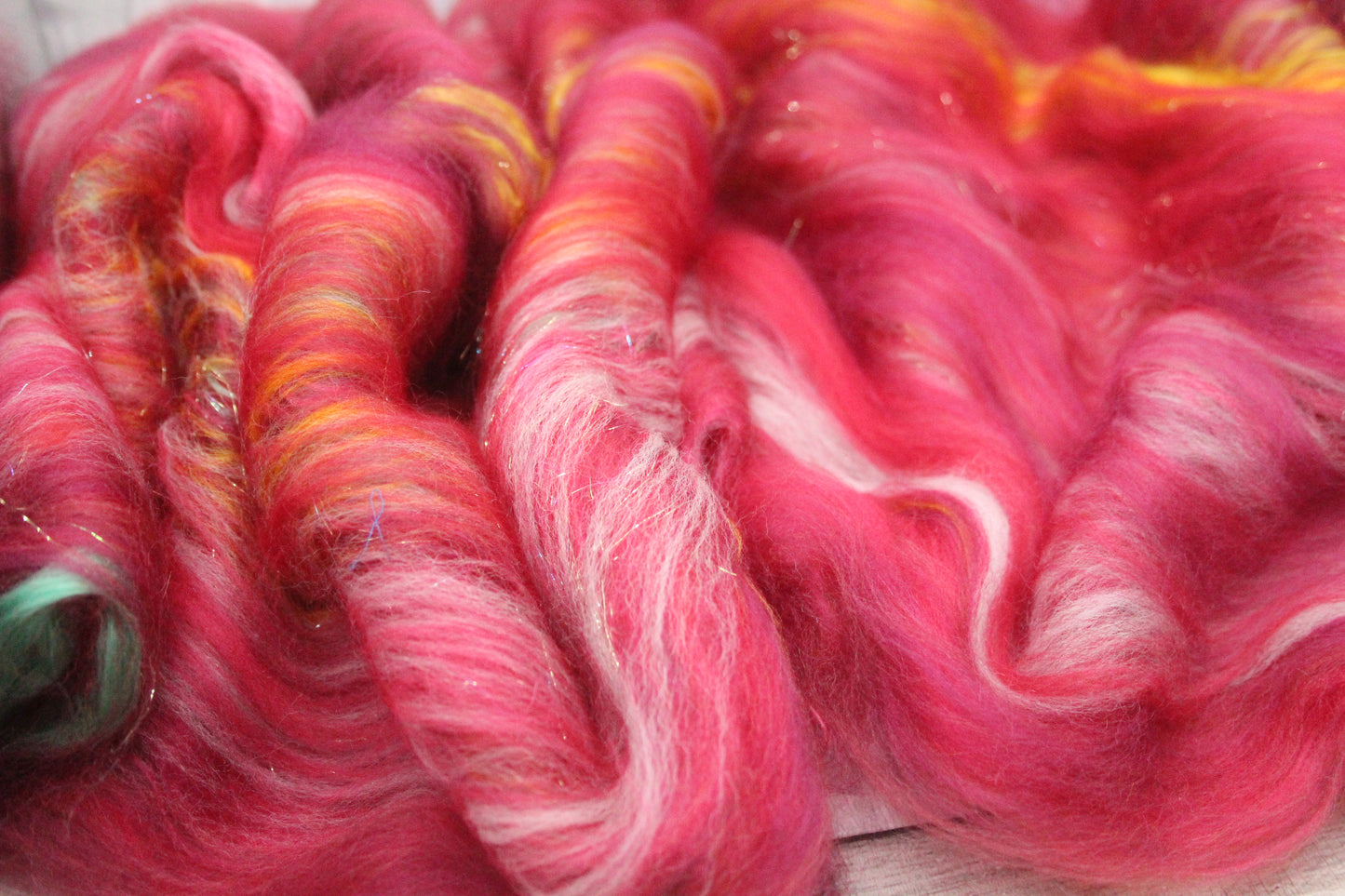Merino Art Batt  - Red - 35 grams 1.2 oz - Wool for felting, spinning and weaving