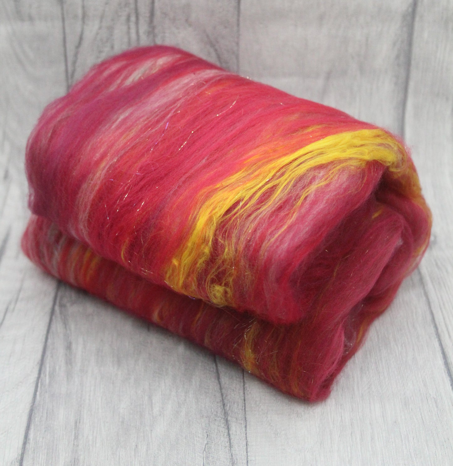 Merino Art Batt  - Red - 35 grams 1.2 oz - Wool for felting, spinning and weaving