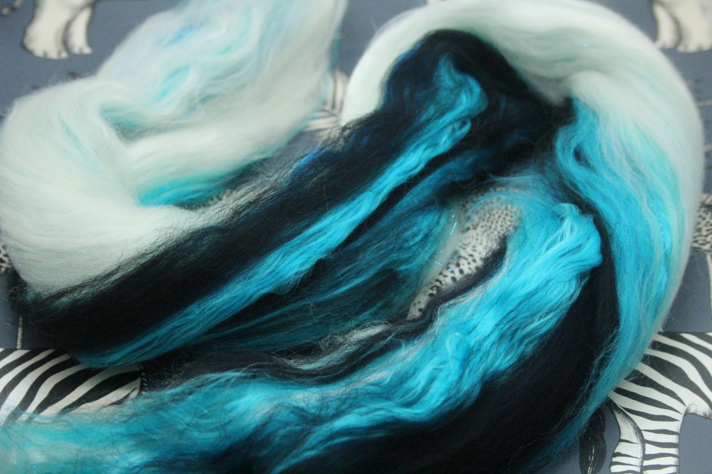 Merino Wool Blend - Black Turquoise White - 40 grams / 1.4 oz  - Fibre for felting, weaving or spinning