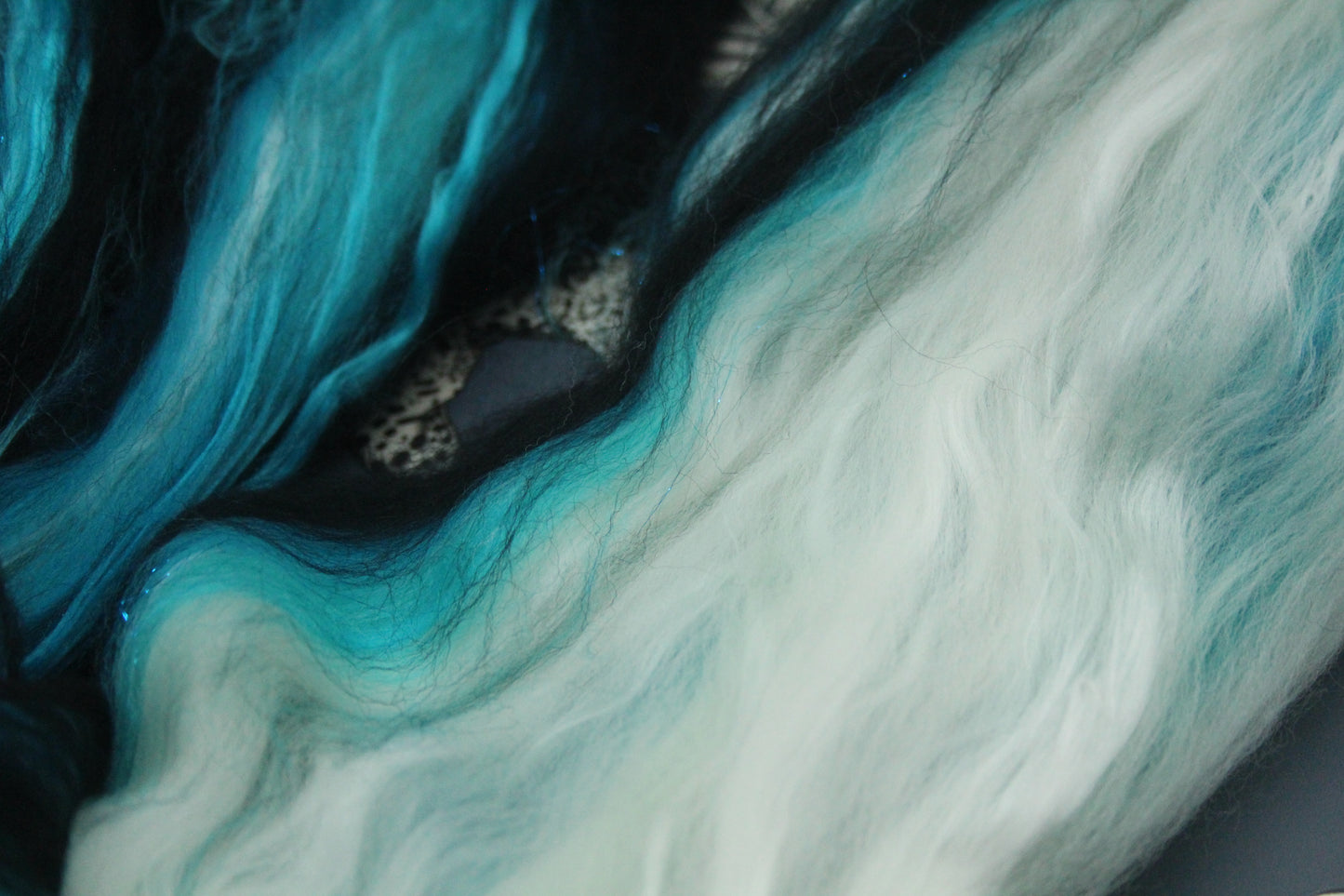 Merino Wool Blend - Black Turquoise White - 40 grams / 1.4 oz  - Fibre for felting, weaving or spinning