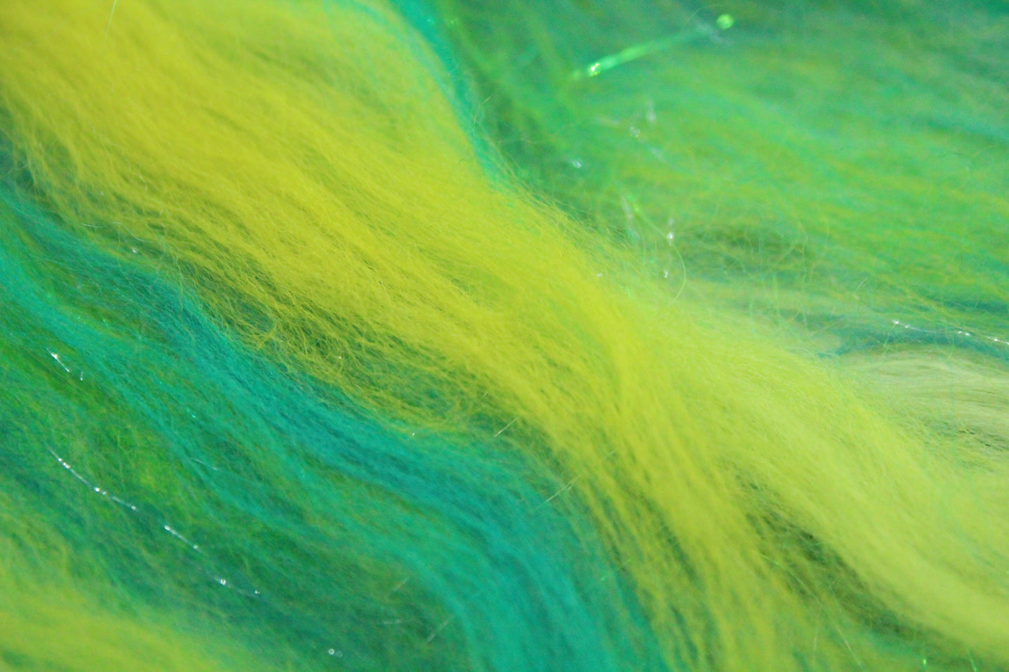Merino Art Batt  - Green - 42 grams 1.4 oz - Wool for felting, spinning and weaving