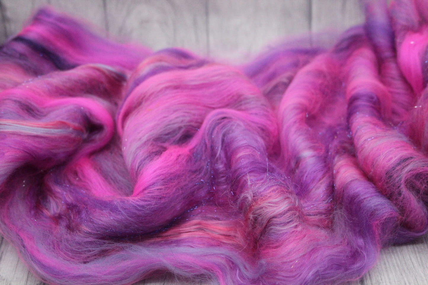 Merino Art Batt  - Purple Pink - 32 grams 1.1 oz - Wool for felting, spinning and weaving