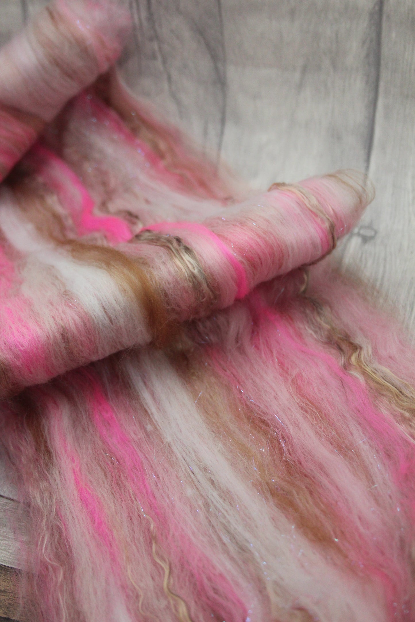Merino Art Batt  - Brown White Pink - 42 grams 1.4 oz - Wool for felting, spinning and weaving