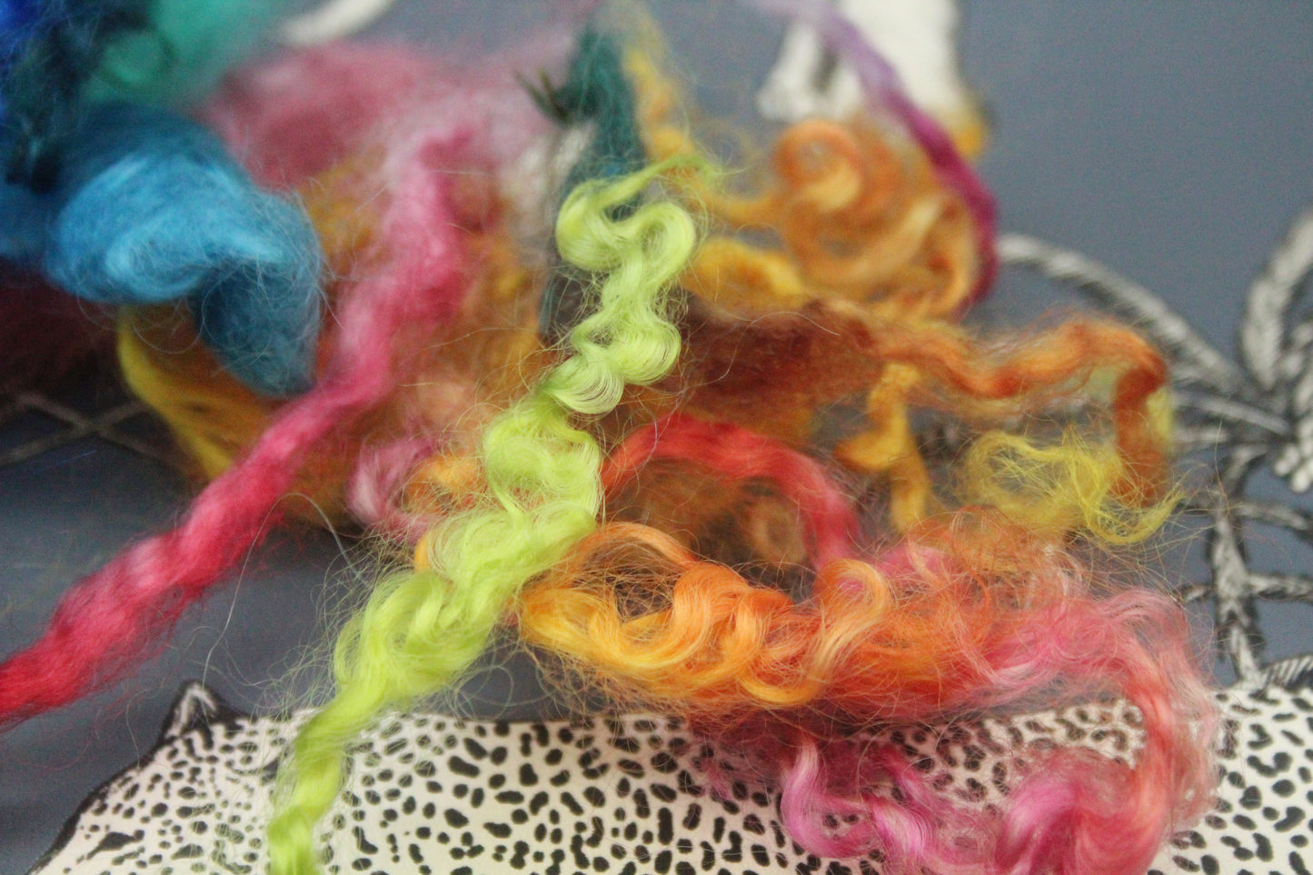 10 Grams Masham Wool Imperfect Locks