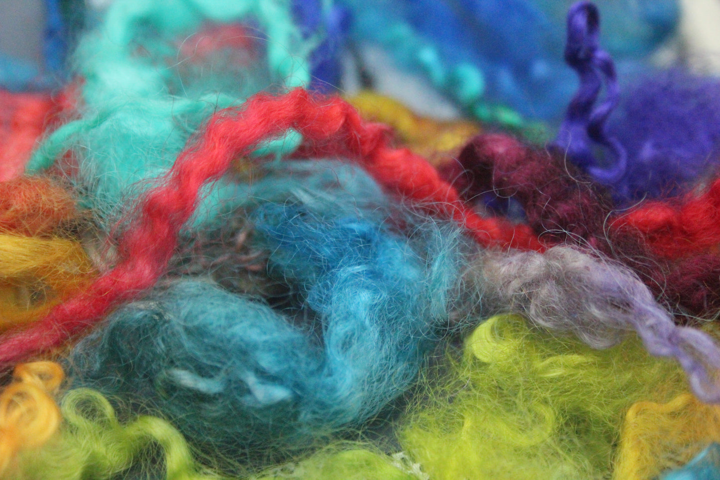 10 Grams Masham Wool Imperfect Locks