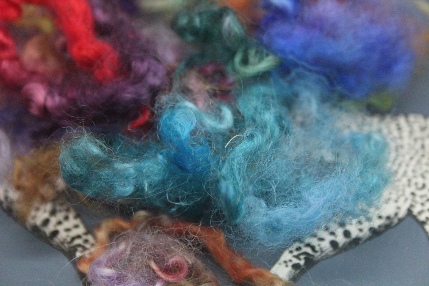 6 Grams Masham Wool Imperfect Locks