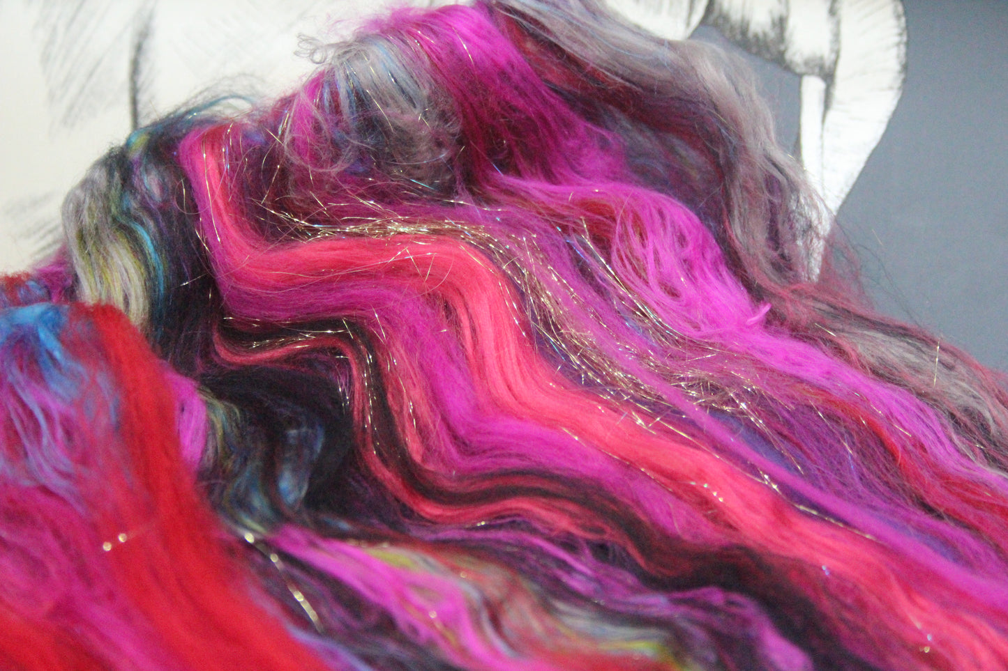 Supersoft Merino Art Batt  - Black Purple Red Pink - 40 grams 1.4 oz - Wool for felting, spinning and weaving