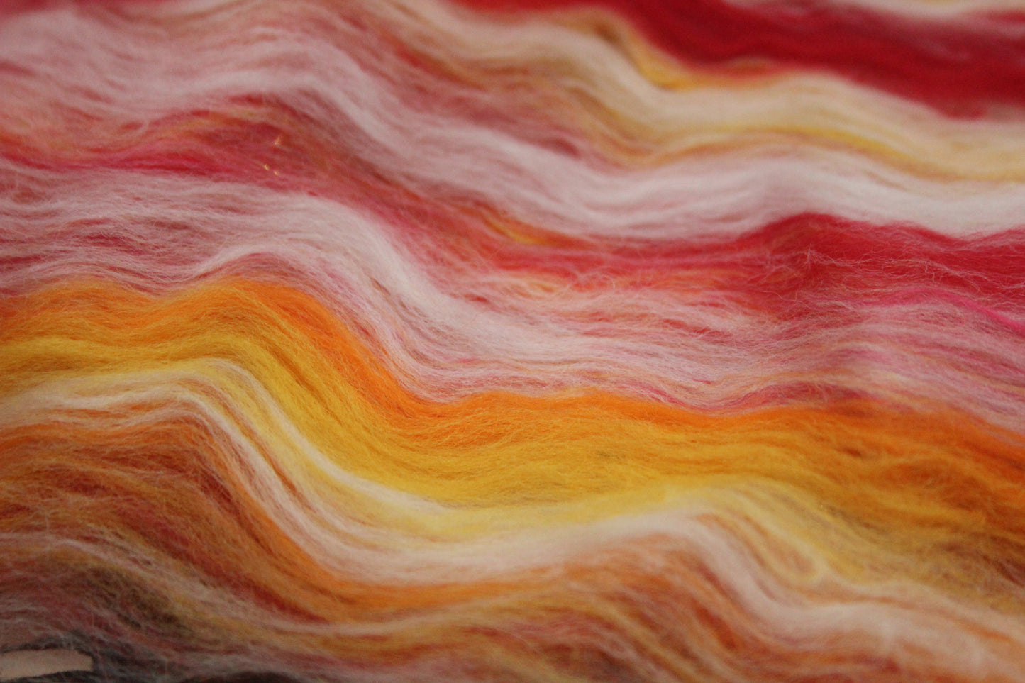 Supersoft Merino Art Batt  - Red Yellow White Orange - 44 grams 1.5 oz - Wool for felting, spinning and weaving