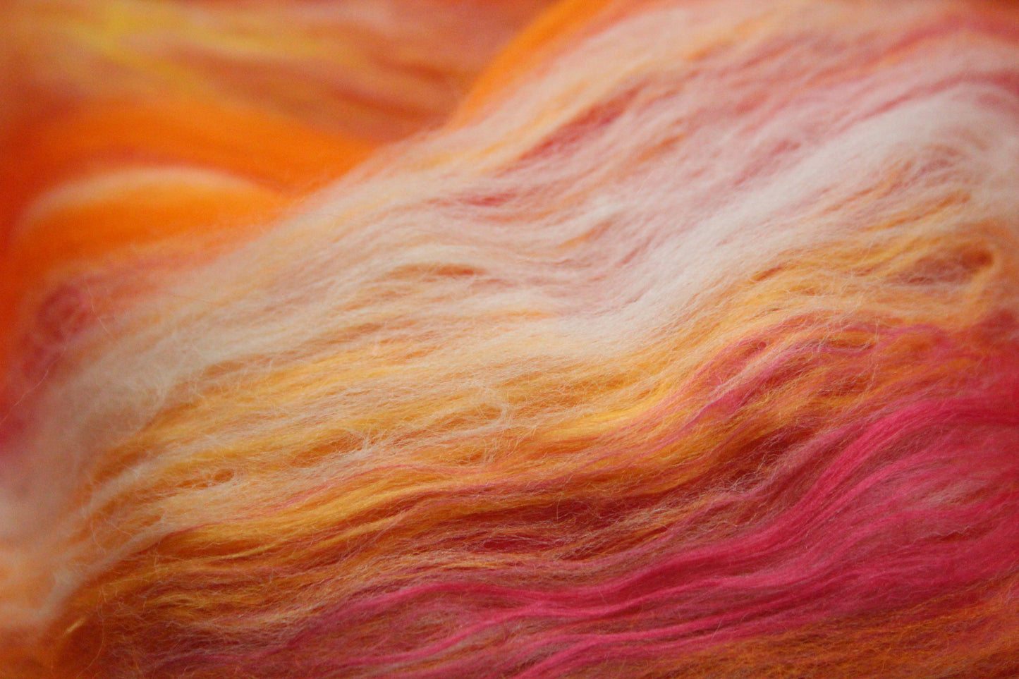 Supersoft Merino Art Batt  - Red Yellow White Orange - 44 grams 1.5 oz - Wool for felting, spinning and weaving