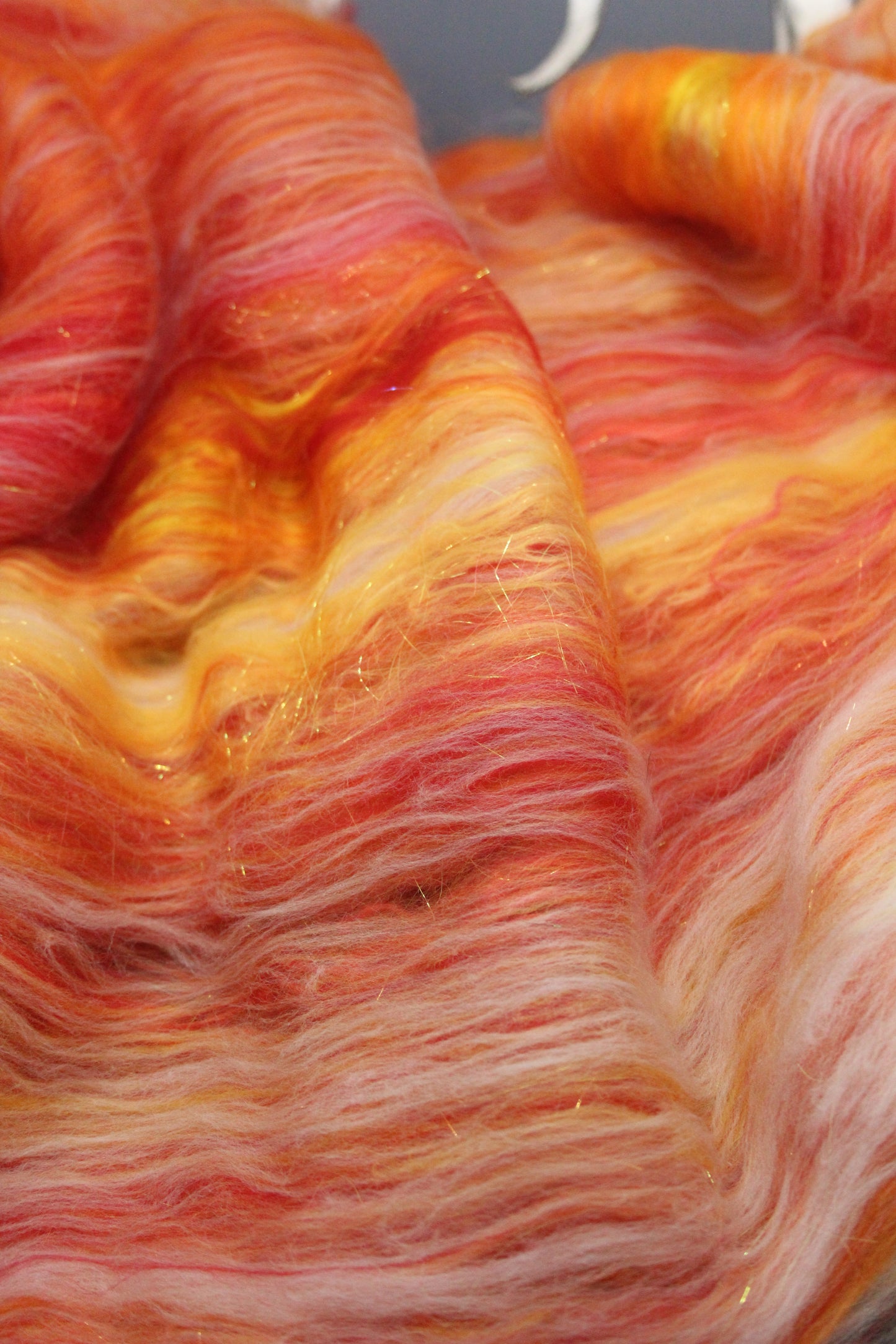 Supersoft Merino Art Batt  - Red Yellow White Orange - 44 grams 1.5 oz - Wool for felting, spinning and weaving