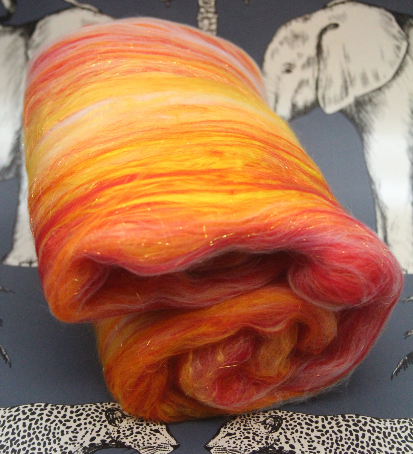 Supersoft Merino Art Batt  - Red Yellow White Orange - 44 grams 1.5 oz - Wool for felting, spinning and weaving