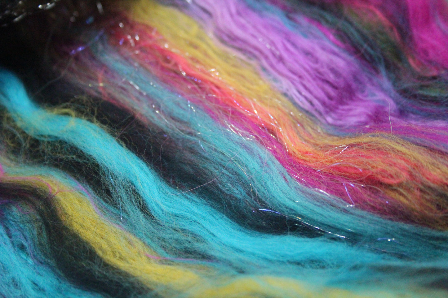 Supersoft Merino Art Batt  - Black Pink Purple Blue - 36 grams 1.2 oz - Wool for felting, spinning and weaving