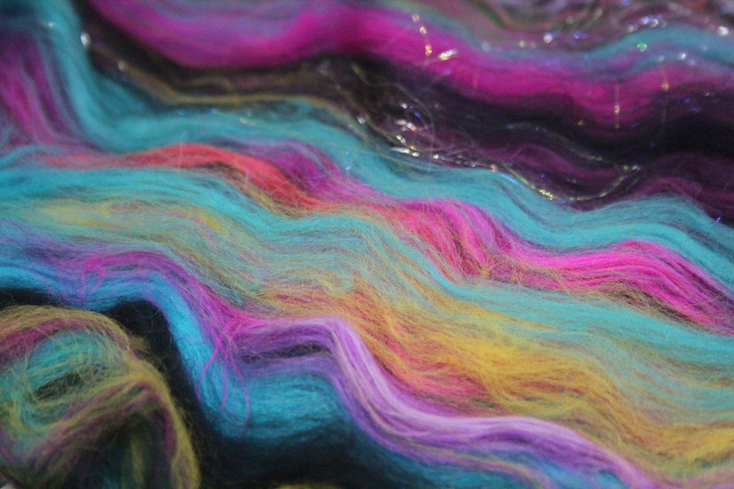 Supersoft Merino Art Batt  - Black Pink Purple Blue - 36 grams 1.2 oz - Wool for felting, spinning and weaving