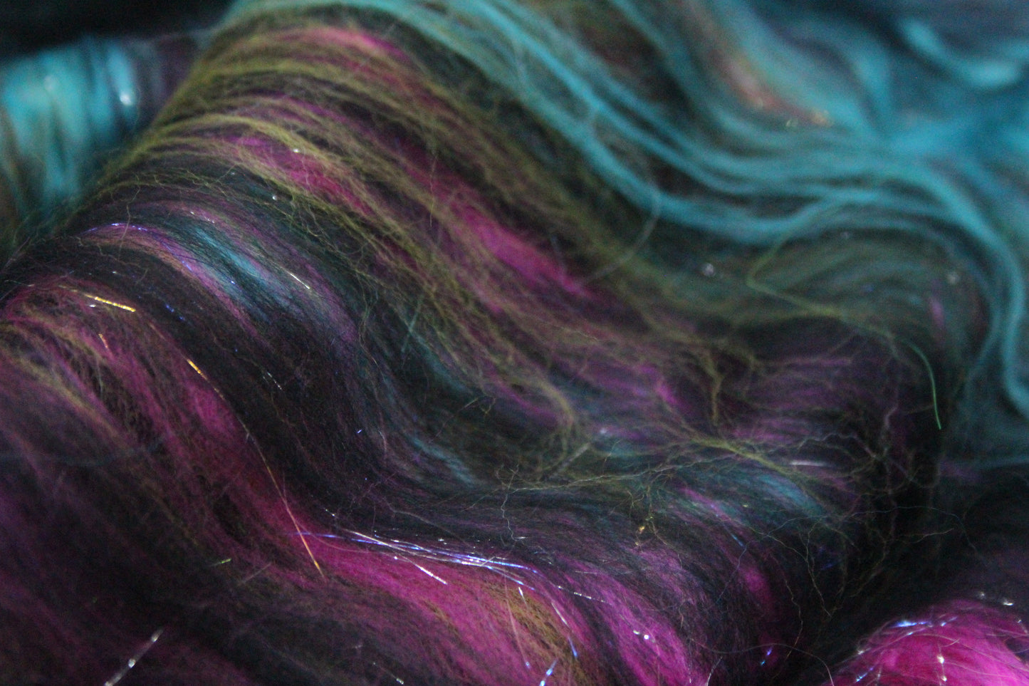 Supersoft Merino Art Batt  - Black Pink Purple Blue - 36 grams 1.2 oz - Wool for felting, spinning and weaving