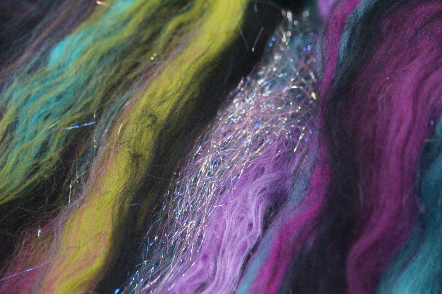 Supersoft Merino Art Batt  - Black Pink Purple Blue - 36 grams 1.2 oz - Wool for felting, spinning and weaving