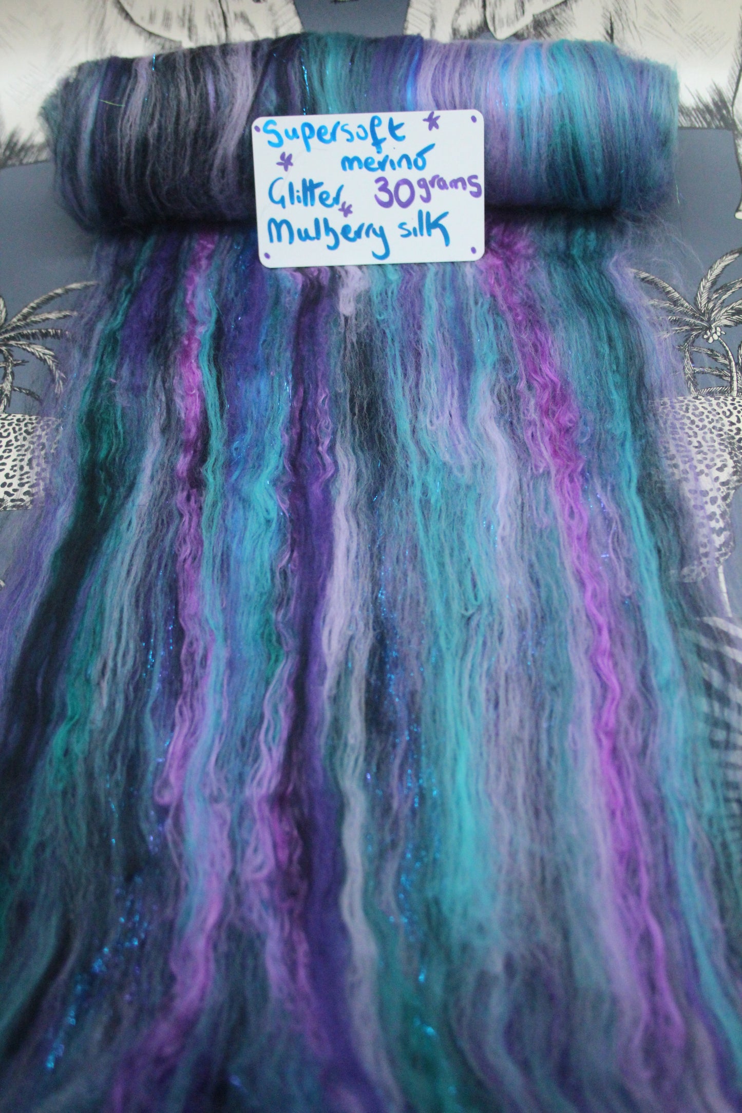 Supersoft Merino Art Batt - Blue Purple Black - 30 grams 1 oz - Wool for felting, spinning and weaving