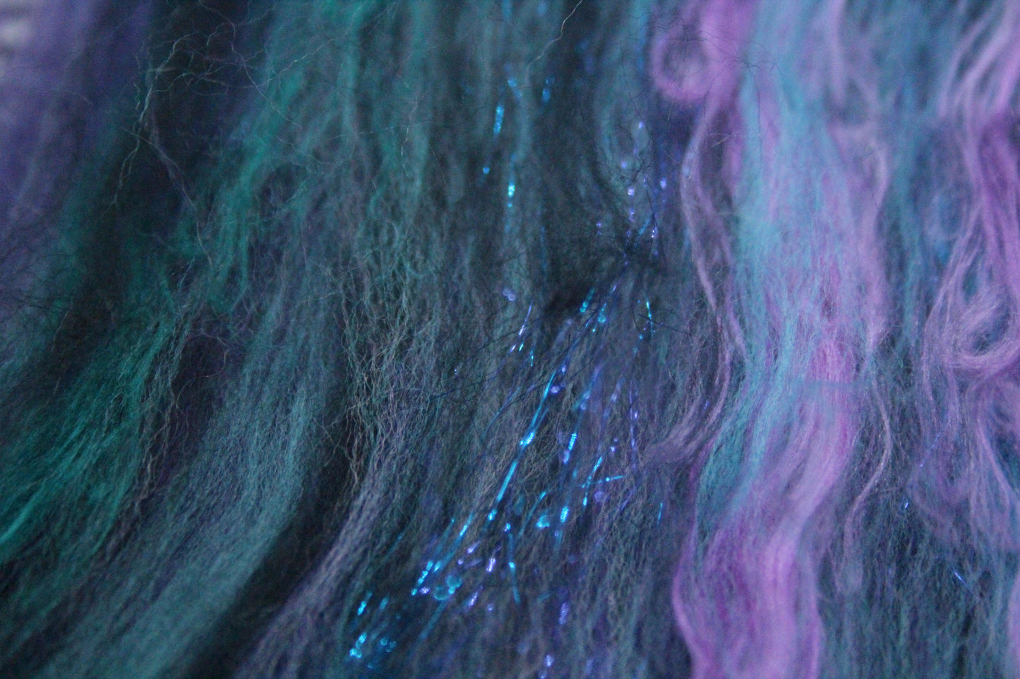 Supersoft Merino Art Batt - Blue Purple Black - 30 grams 1 oz - Wool for felting, spinning and weaving