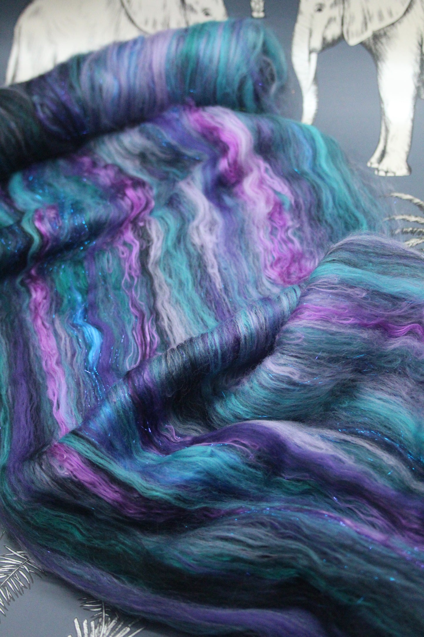 Supersoft Merino Art Batt - Blue Purple Black - 30 grams 1 oz - Wool for felting, spinning and weaving