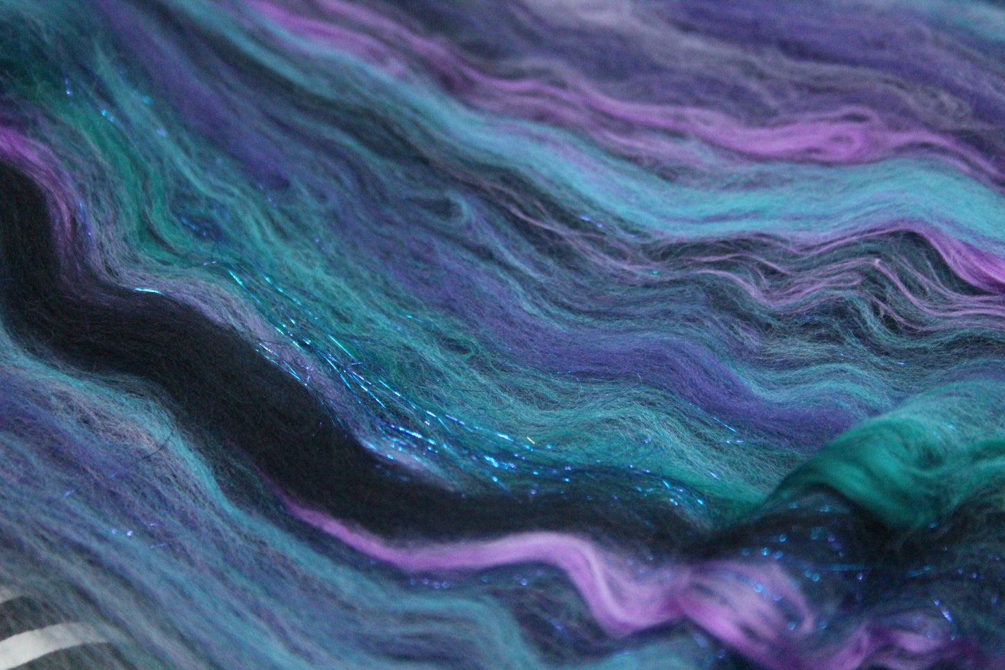 Supersoft Merino Art Batt - Blue Purple Black - 30 grams 1 oz - Wool for felting, spinning and weaving