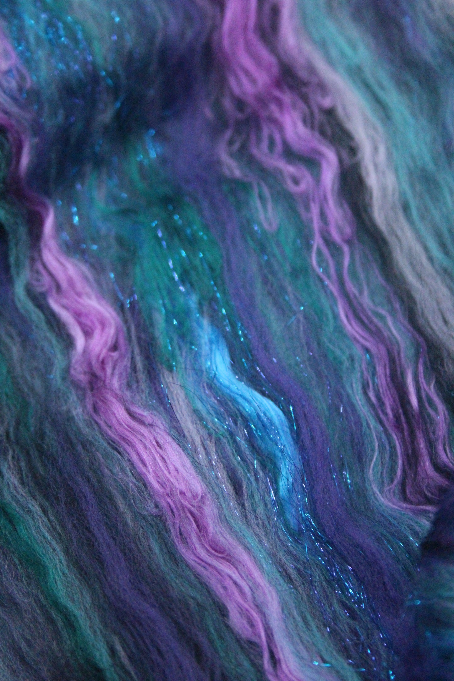 Supersoft Merino Art Batt - Blue Purple Black - 30 grams 1 oz - Wool for felting, spinning and weaving