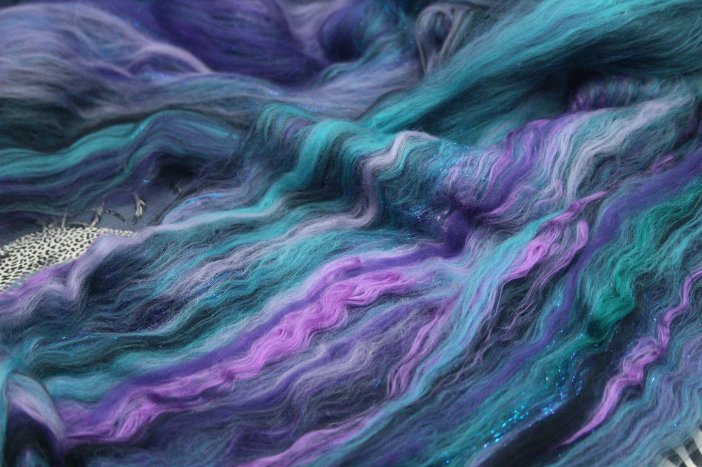 Supersoft Merino Art Batt - Blue Purple Black - 30 grams 1 oz - Wool for felting, spinning and weaving