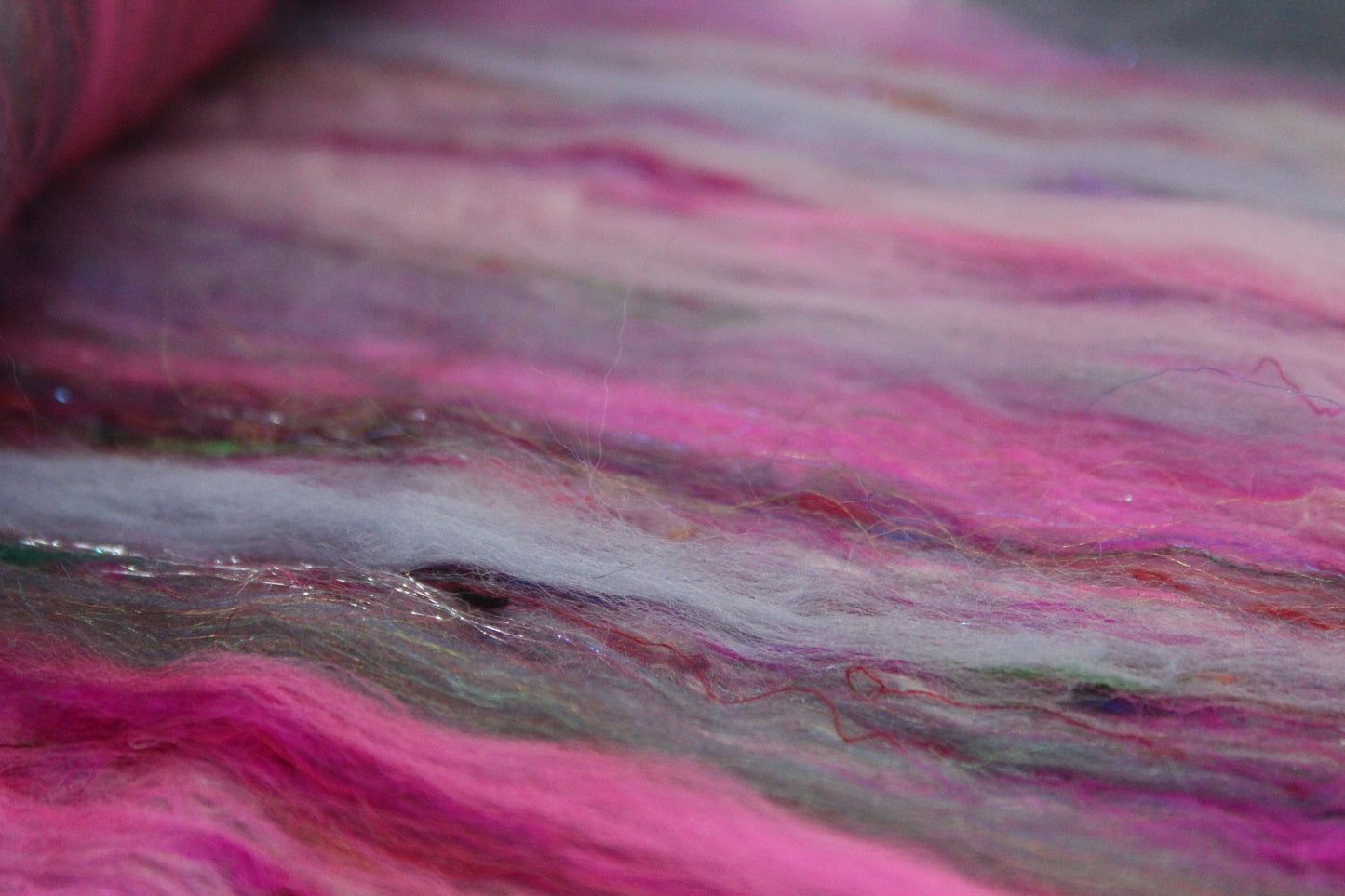 Merino Art Batt  - Grey Pink - 52 grams 1.8 oz - Wool for felting, spinning and weaving