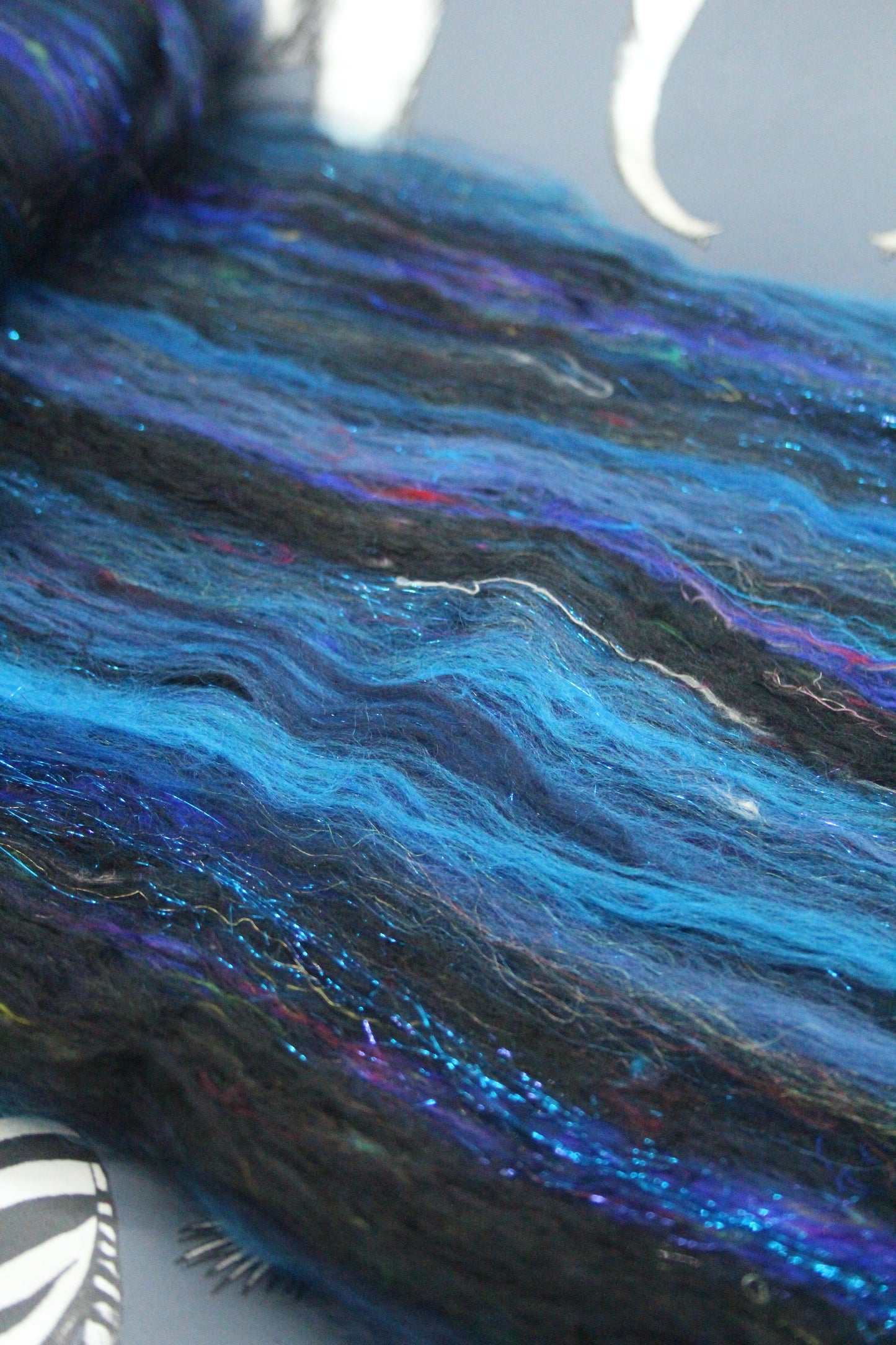 Merino Art Batt  - Blue Black  - 49 grams 1.7 oz - Wool for felting, spinning and weaving