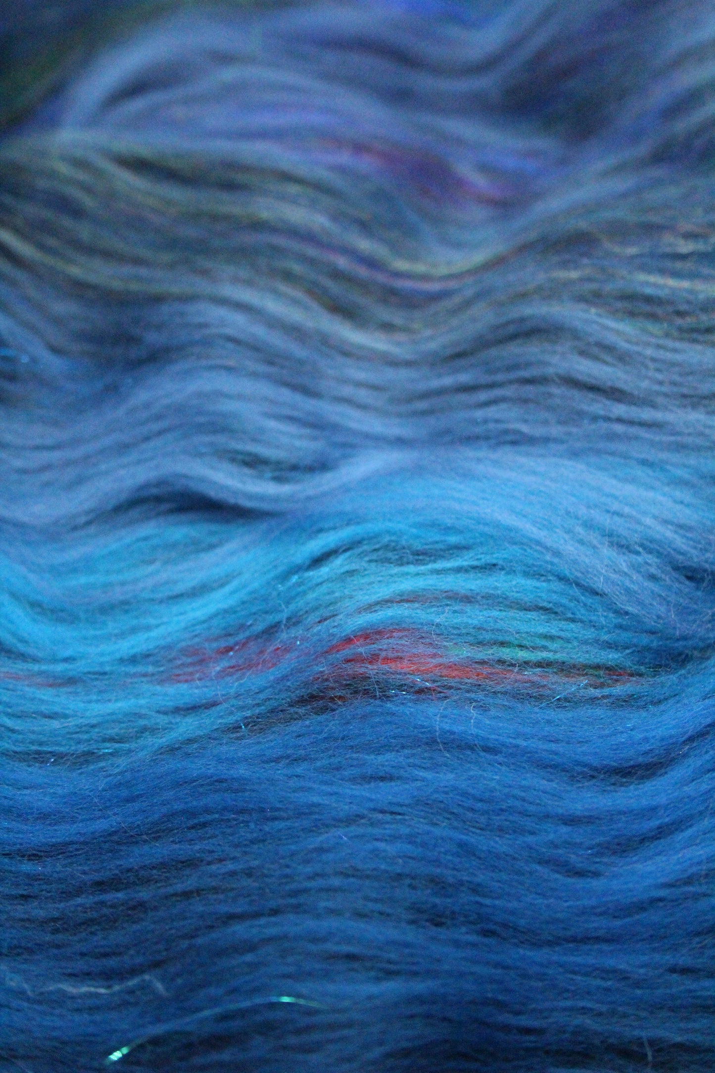 Merino Art Batt  - Blue Black  - 49 grams 1.7 oz - Wool for felting, spinning and weaving