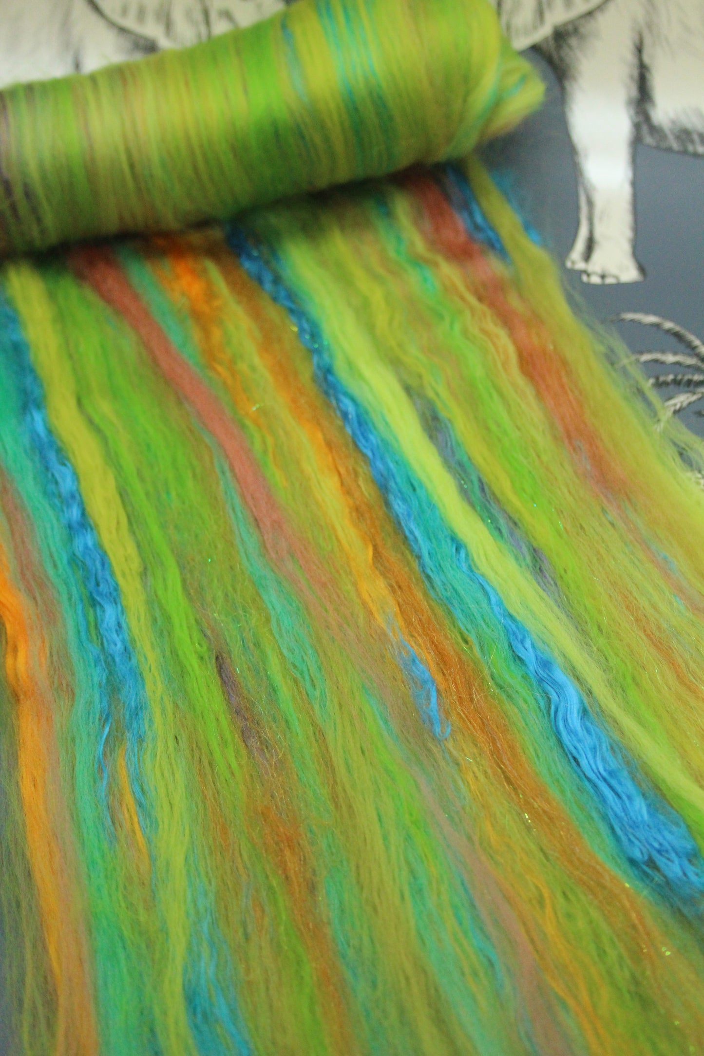Merino Art Batt  - Green  - 62 grams 2.1 oz - Wool for felting, spinning and weaving