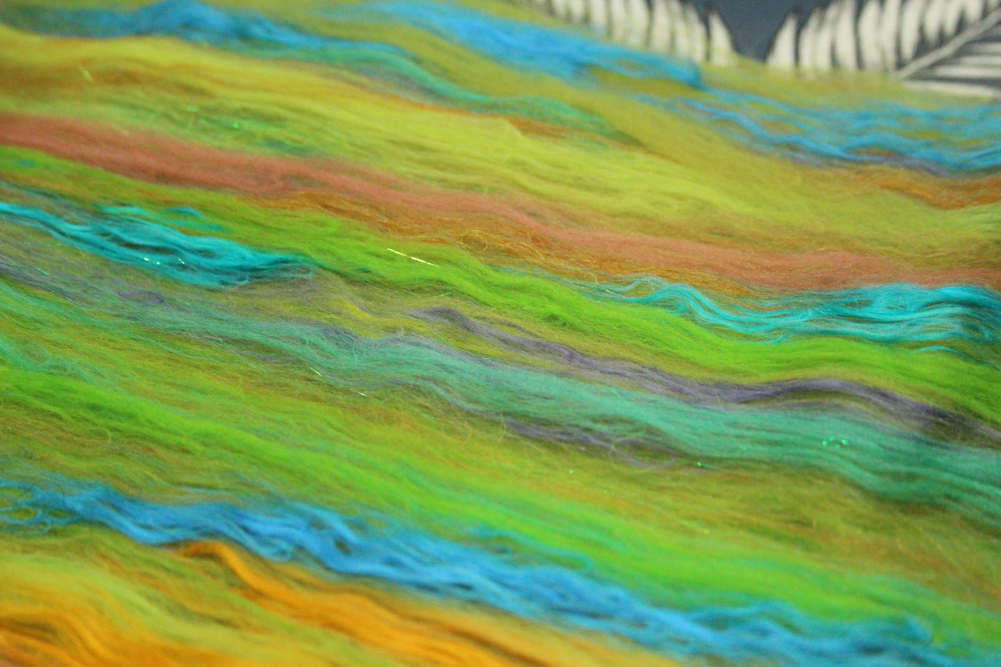 Merino Art Batt  - Green  - 62 grams 2.1 oz - Wool for felting, spinning and weaving