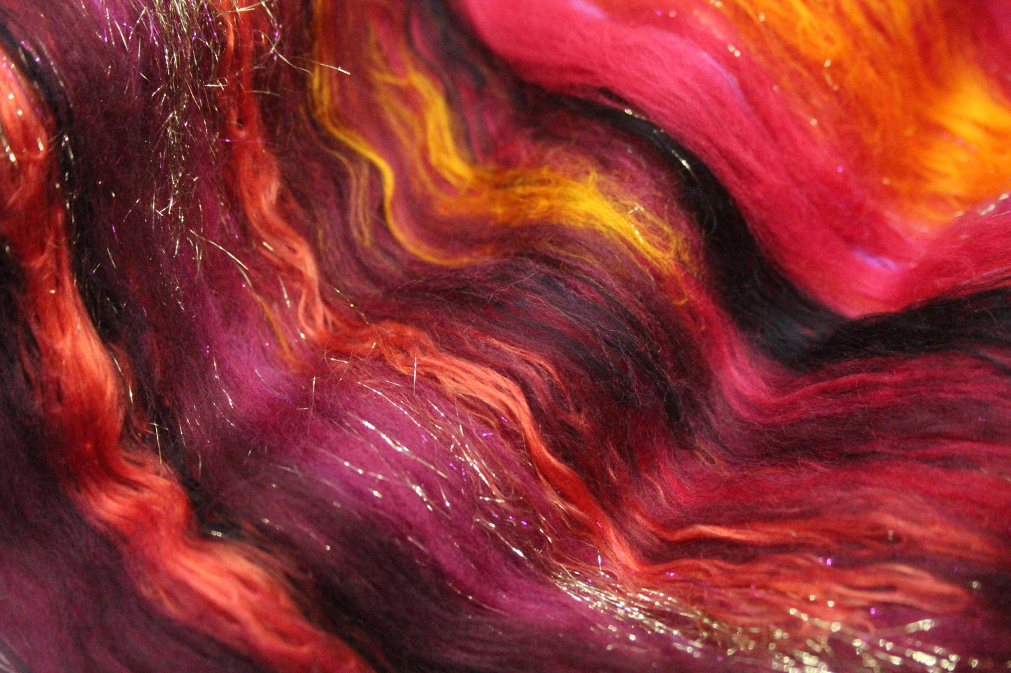Merino Art Batt  - Orange Red Damson - Gradient - 60 grams 2.1 oz - Wool for felting, spinning and weaving