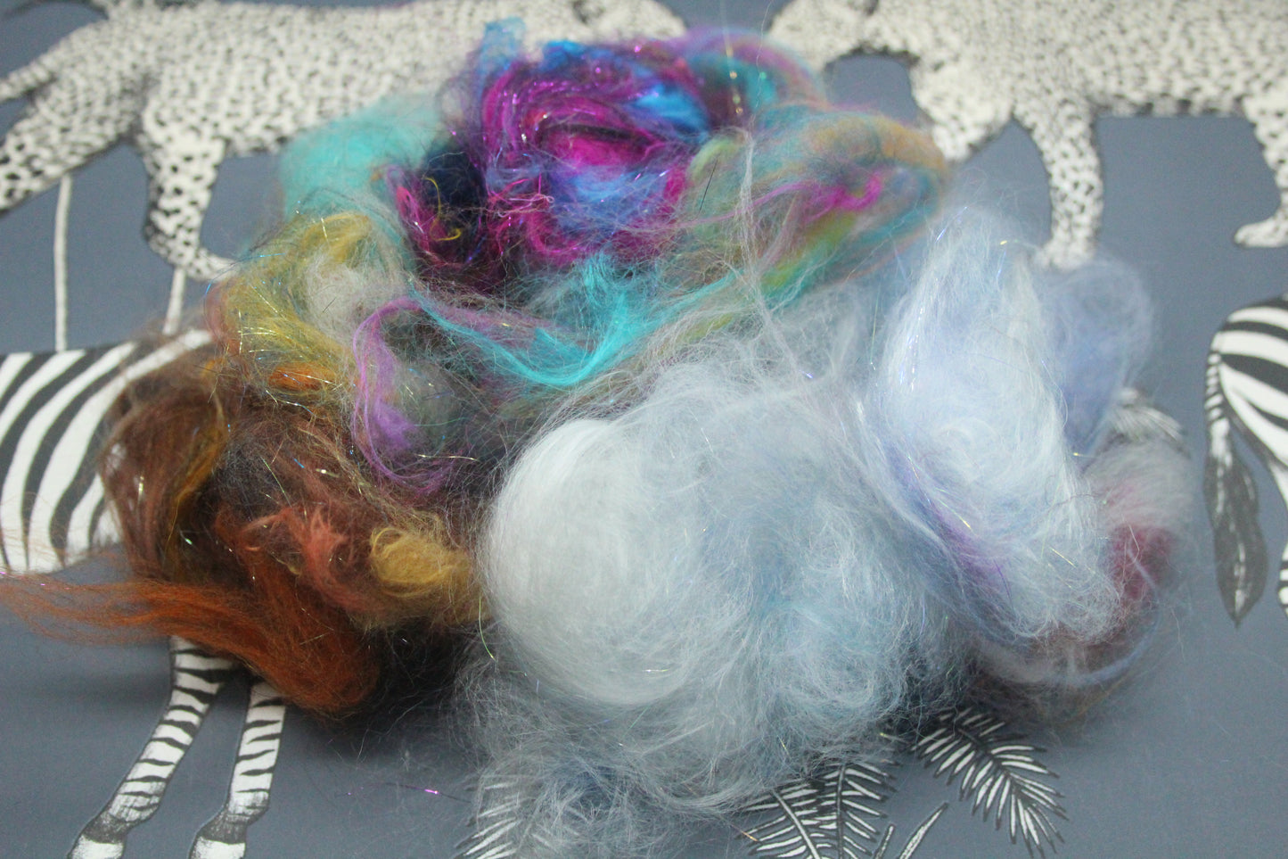 4 Grams of Carding Scraps