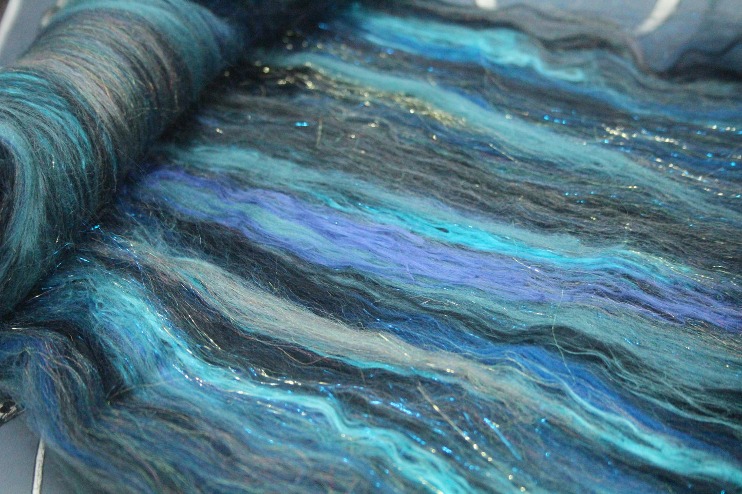 Merino Art Batt  -  Blue Black Grey - 66 grams 2.3 oz - Wool for felting, spinning and weaving